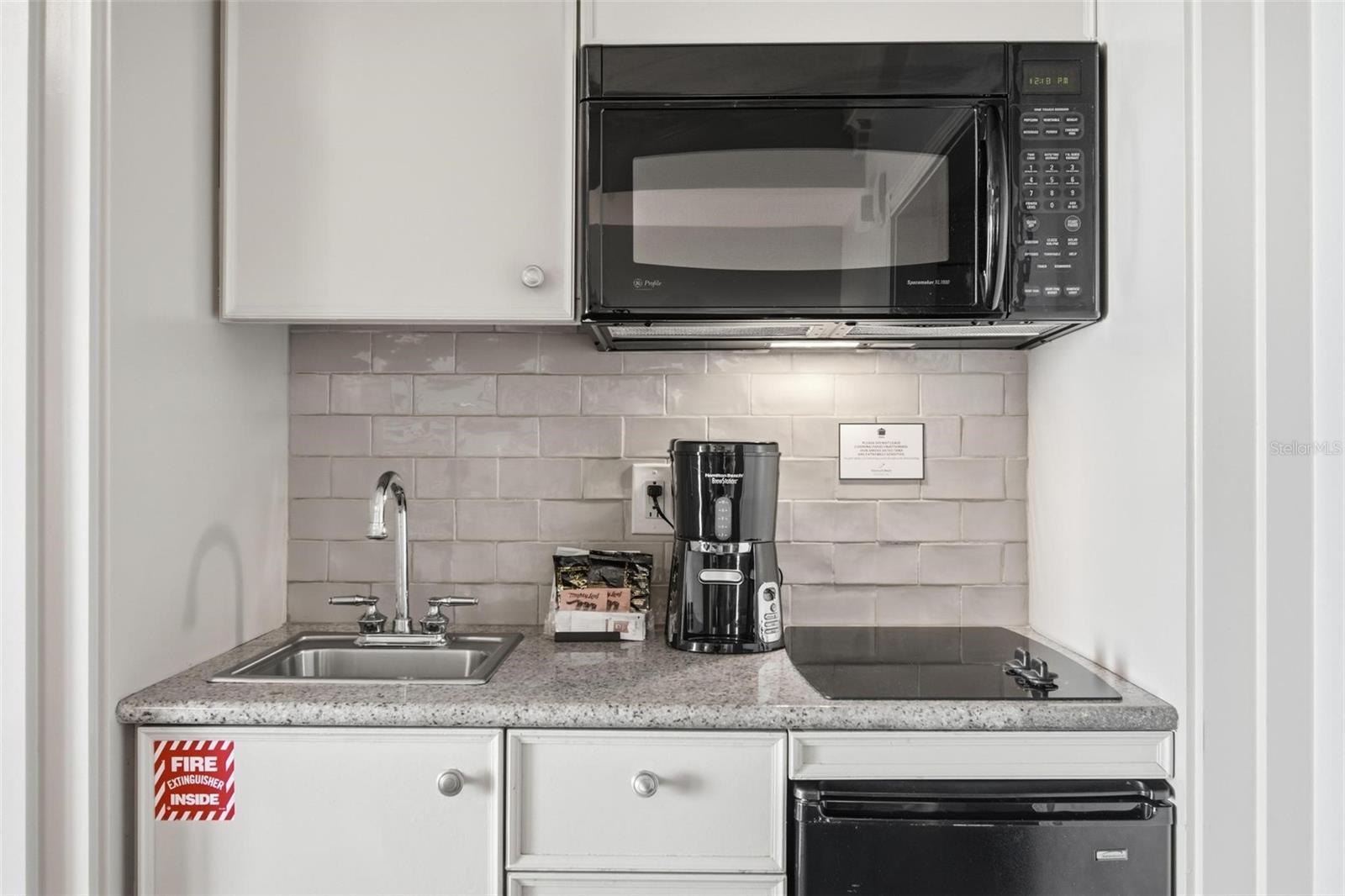 200 OCEAN CREST DR #635