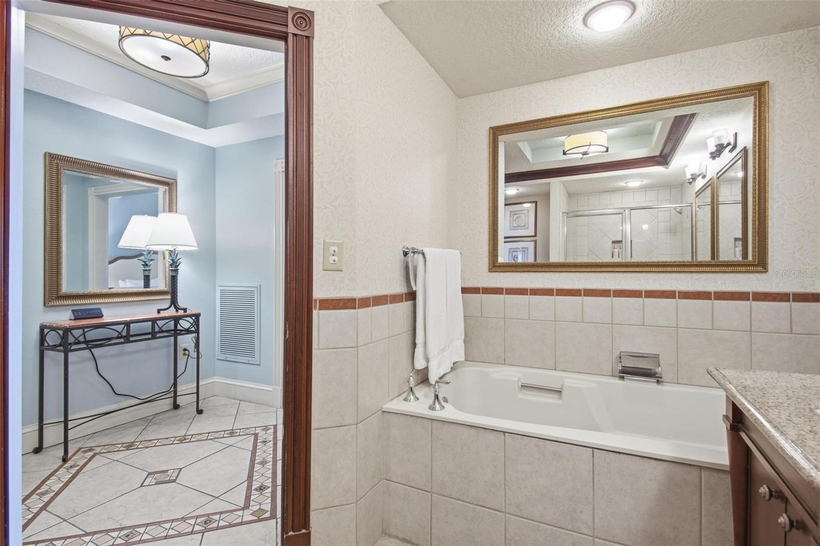 200 OCEAN CREST DR #635