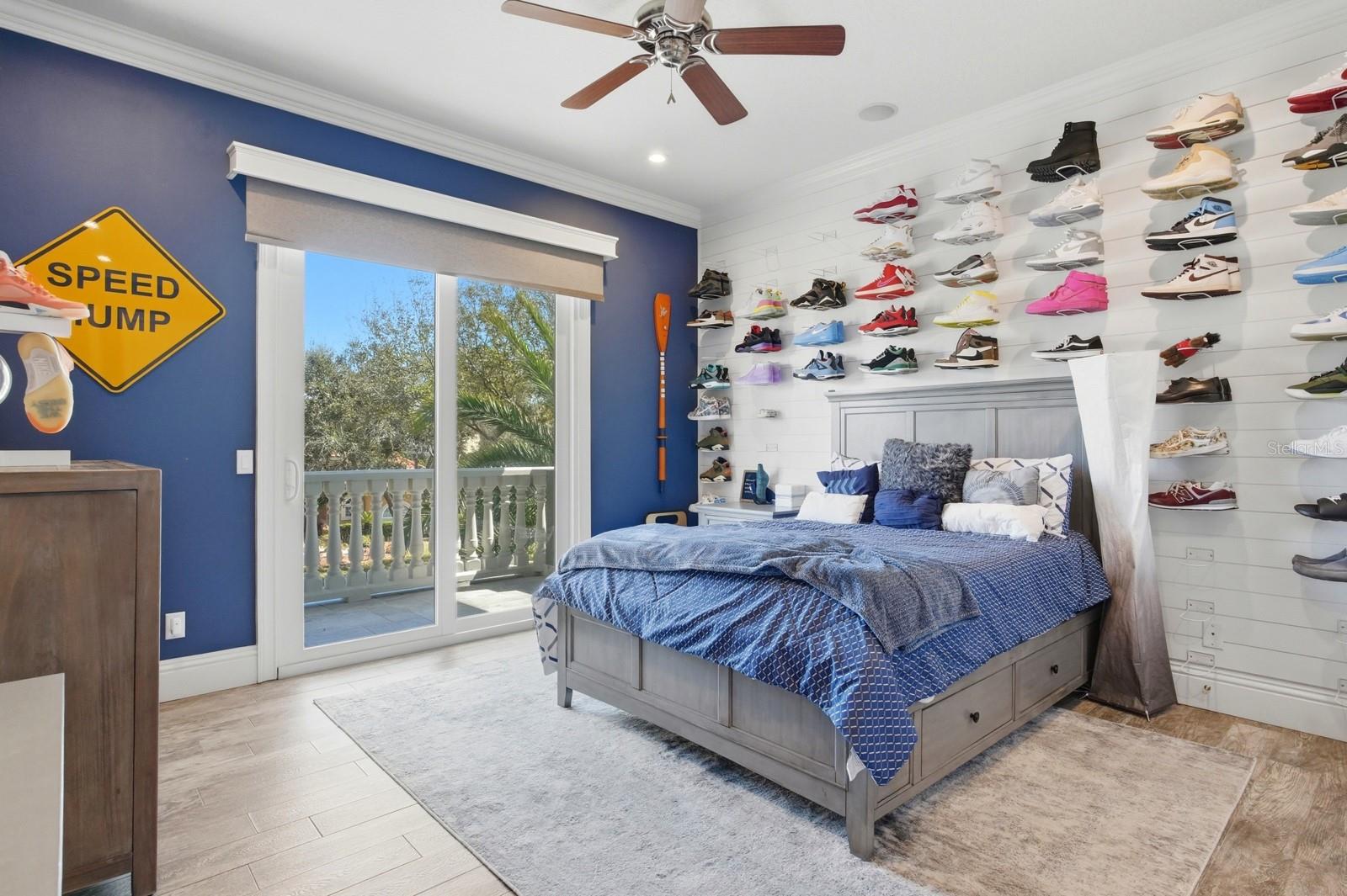 11 OCEAN OAKS LN