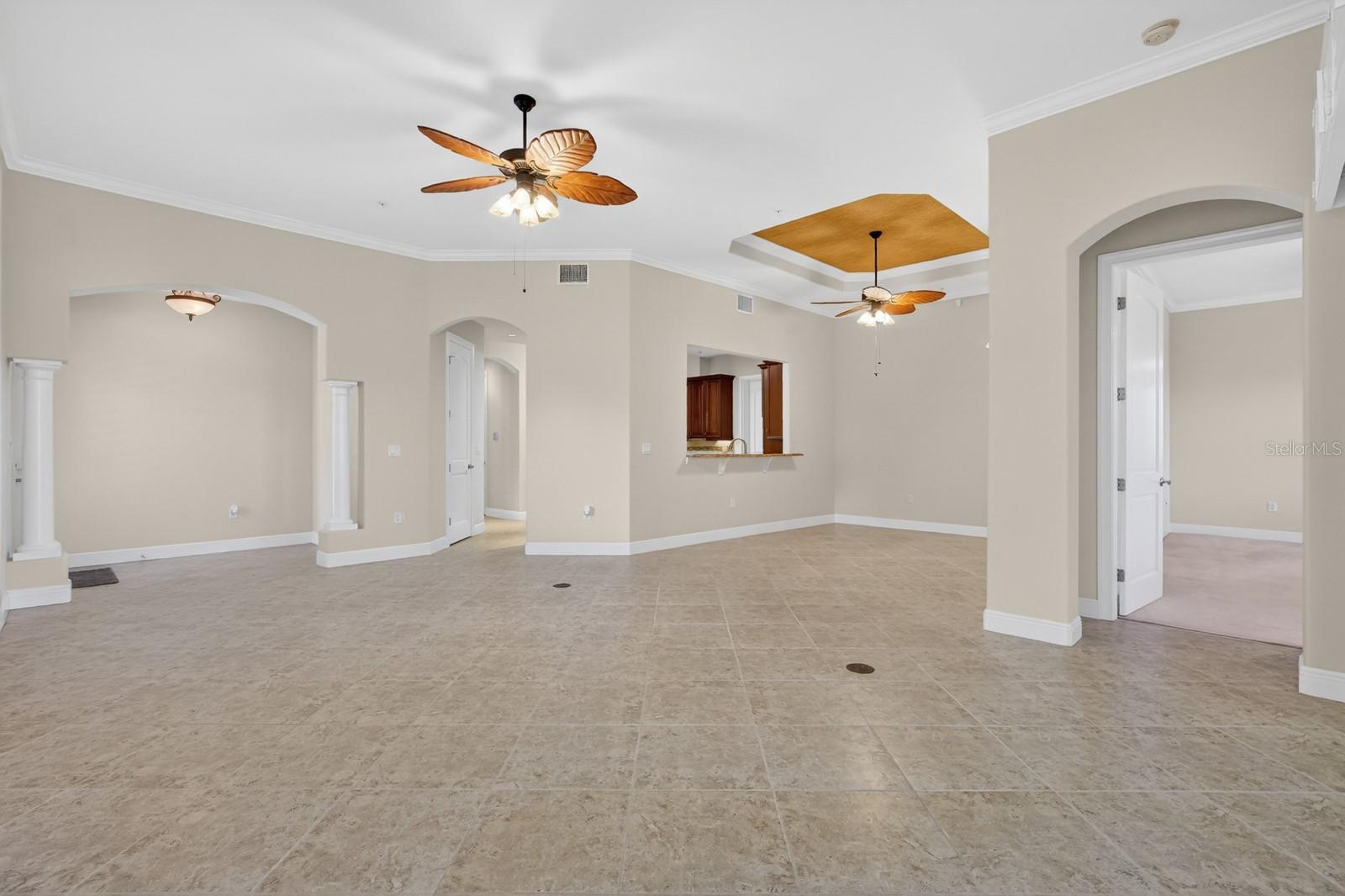 40 CASA BELLA CIR #1101