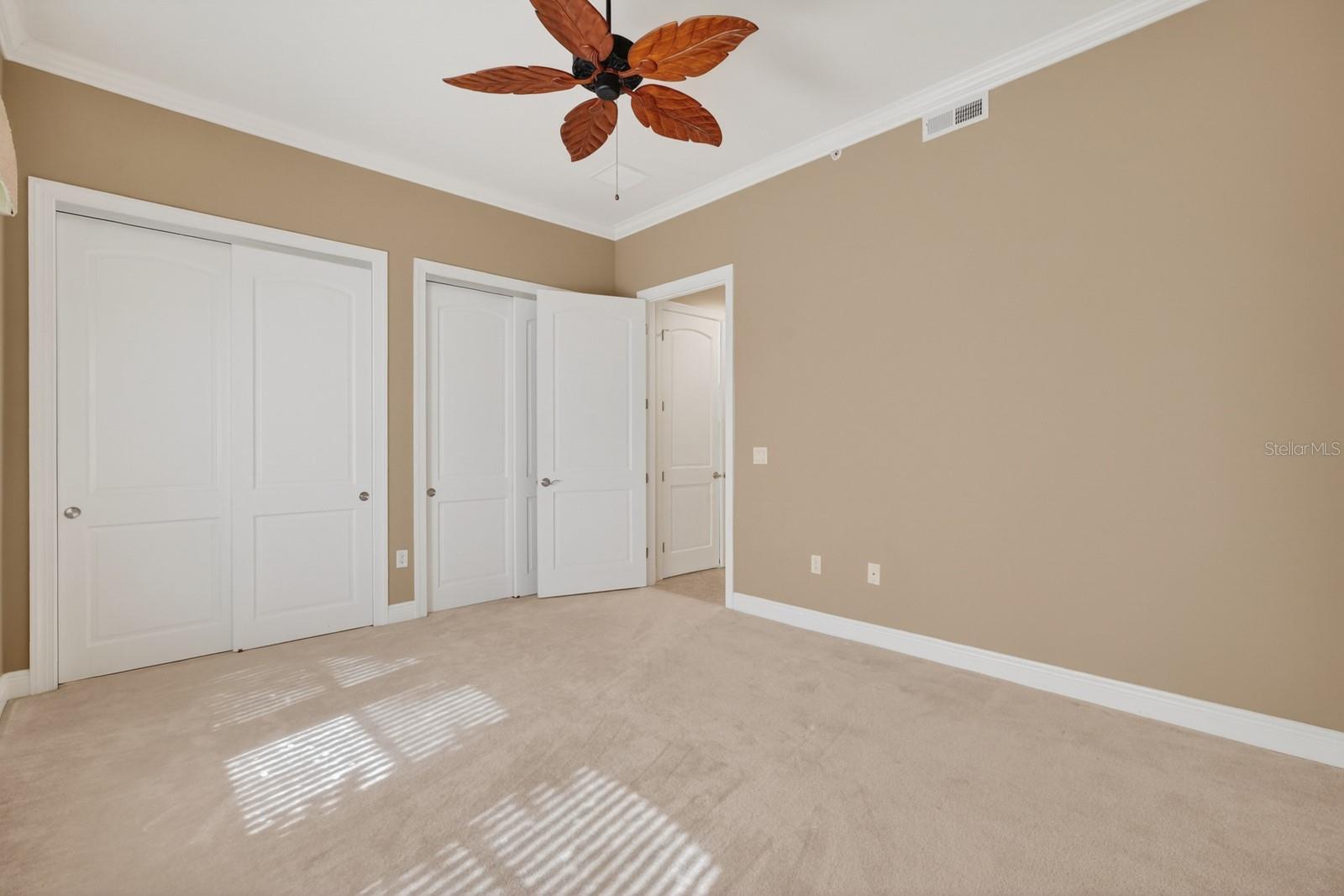 40 CASA BELLA CIR #1101