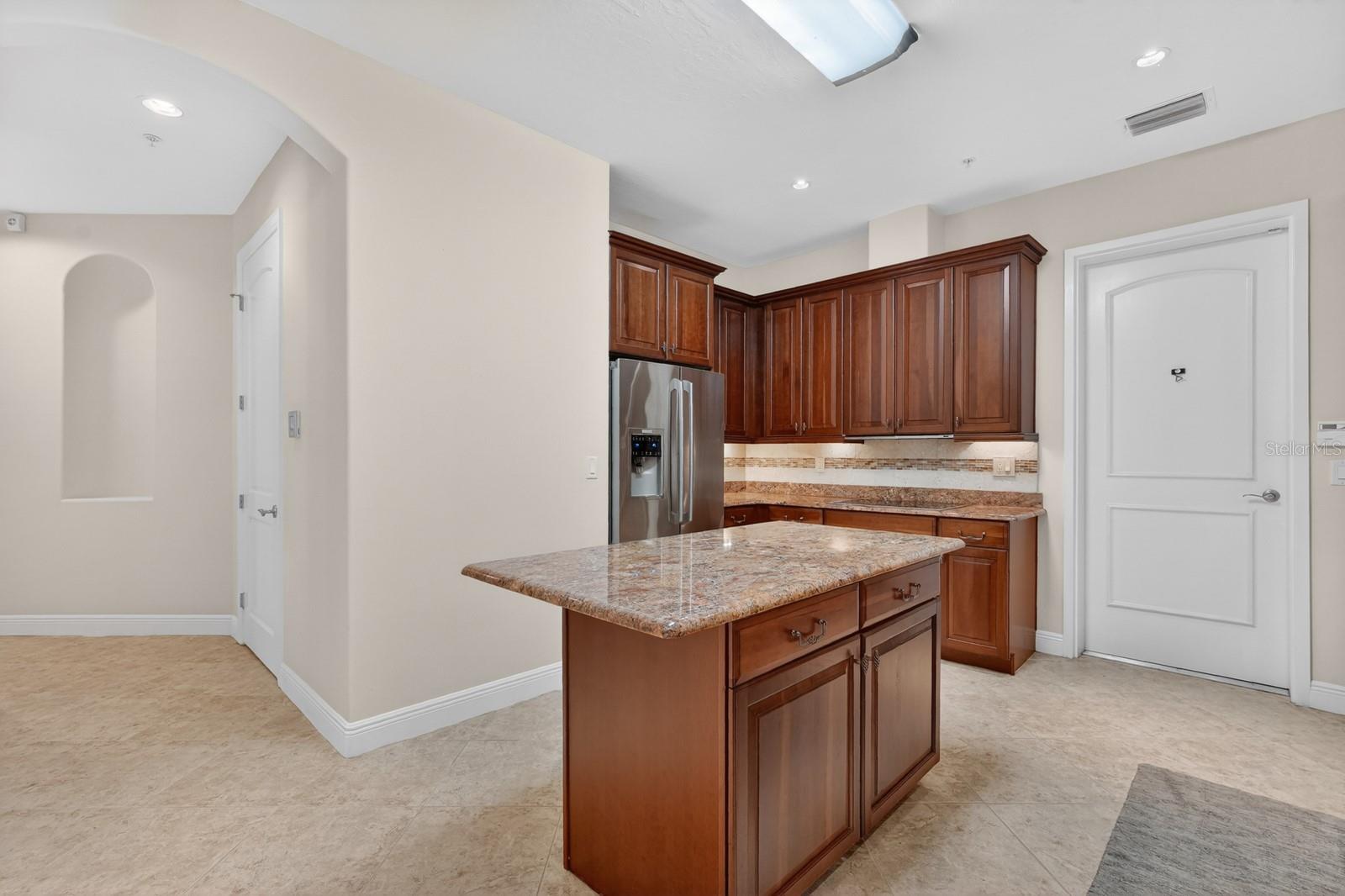 40 CASA BELLA CIR #1101