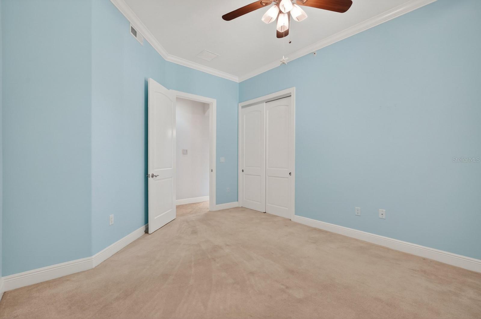 40 CASA BELLA CIR #1101