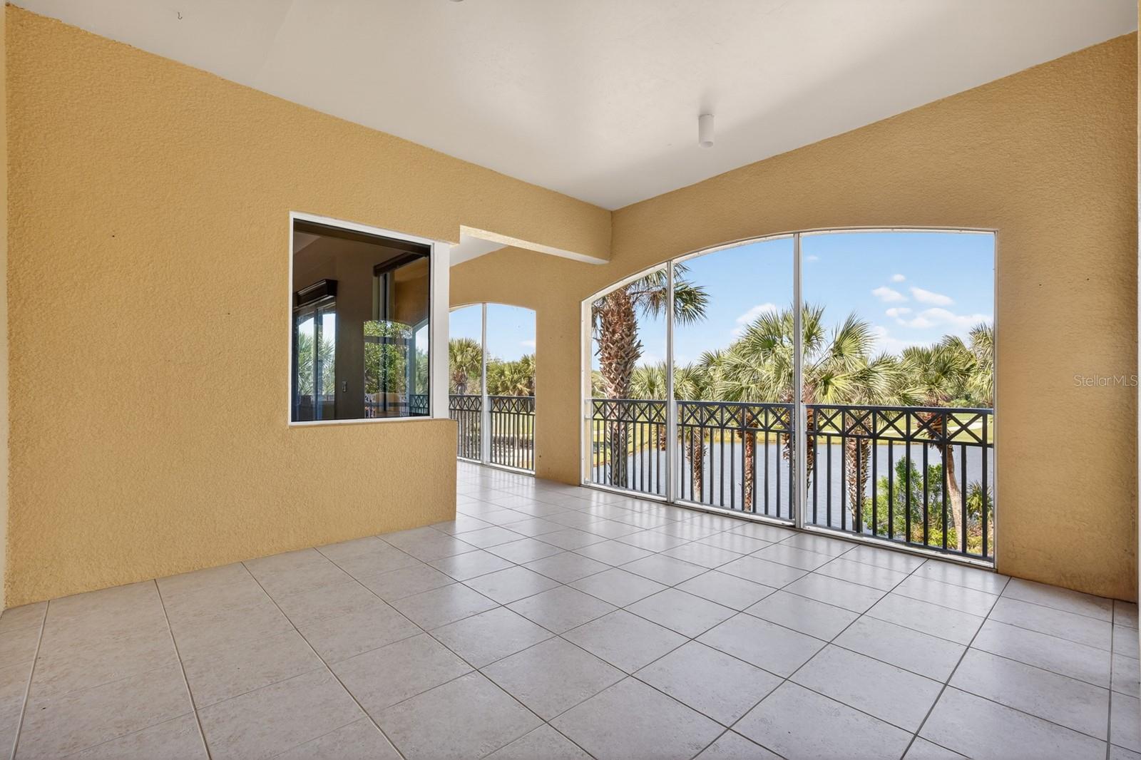 40 CASA BELLA CIR #1102