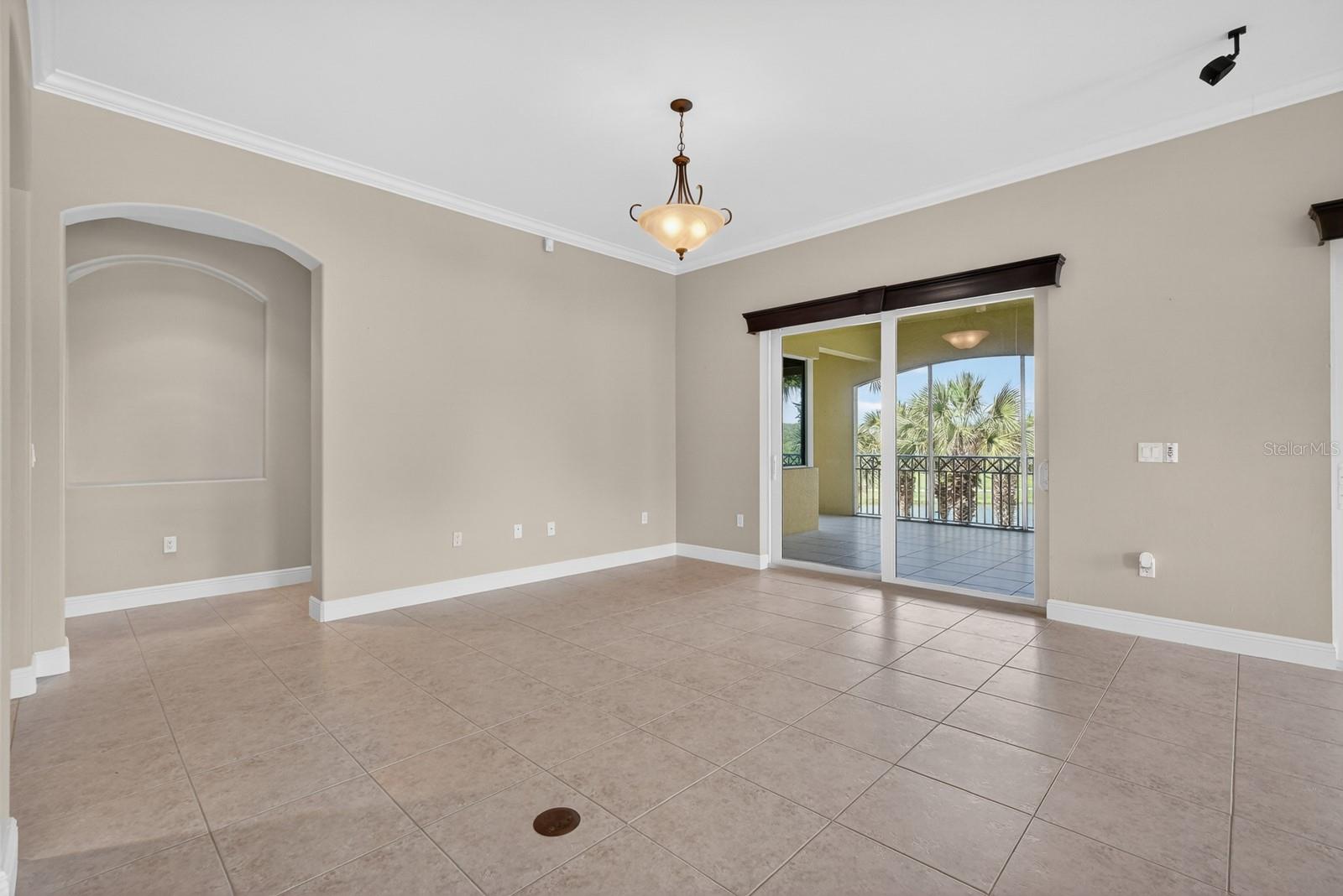40 CASA BELLA CIR #1102
