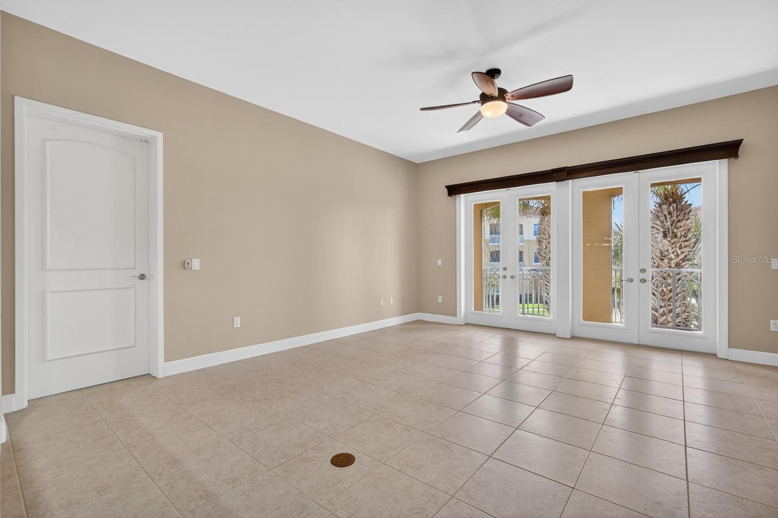 40 CASA BELLA CIR #1102