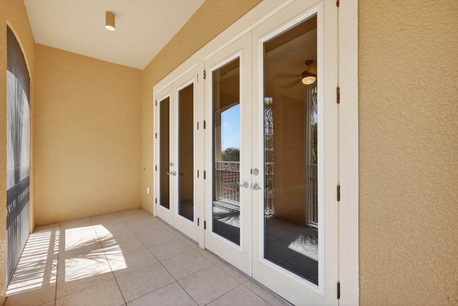 40 CASA BELLA CIR #1102