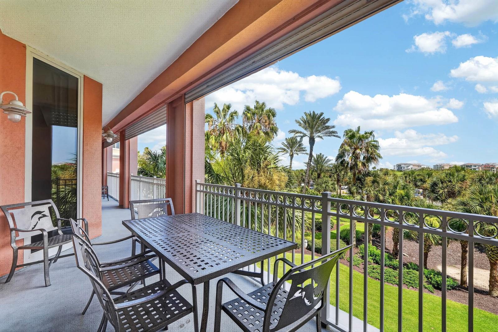 200 OCEAN CREST DR #116