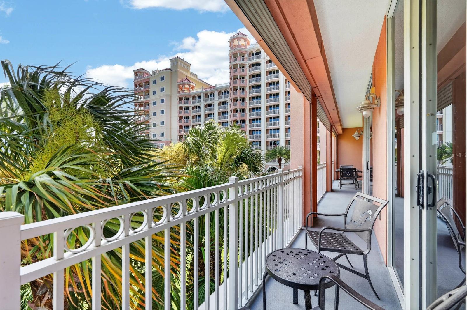 200 OCEAN CREST DR #116