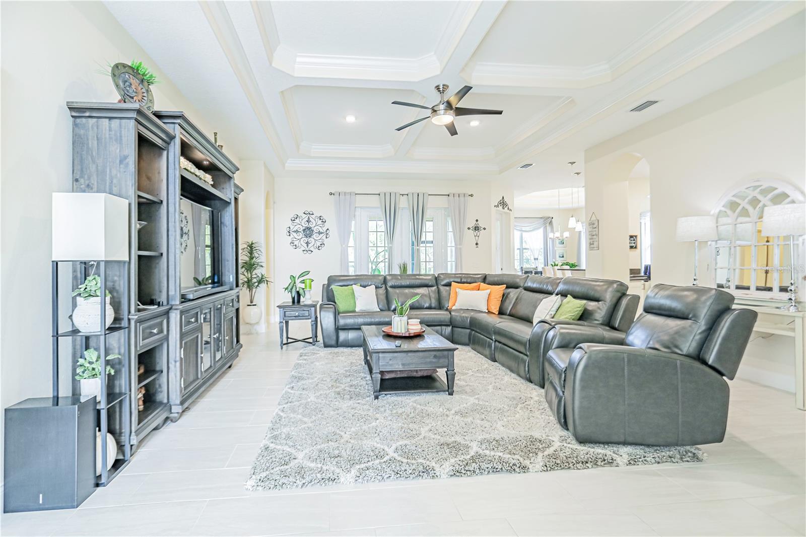 205 HERON DR