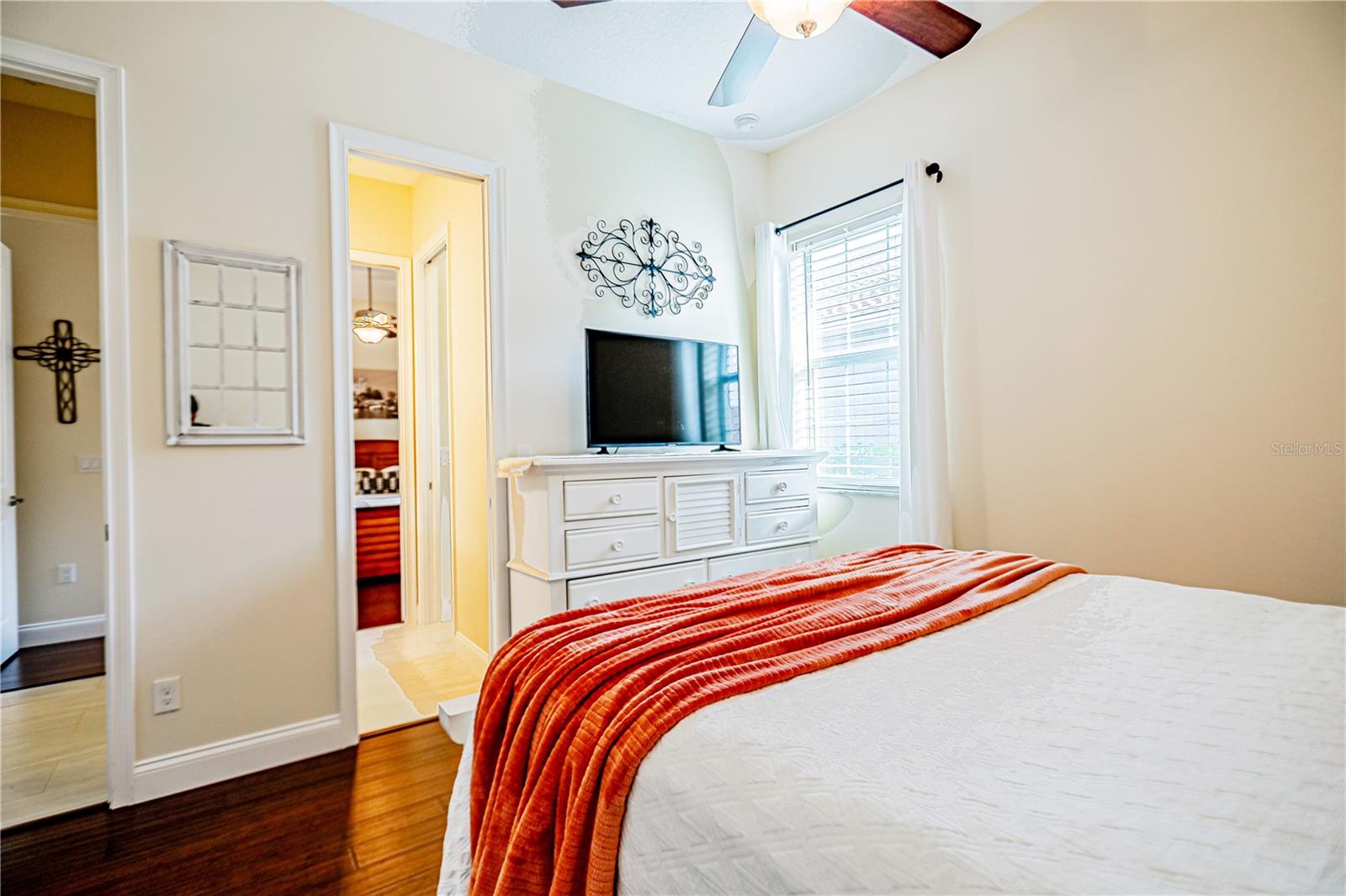 205 HERON DR