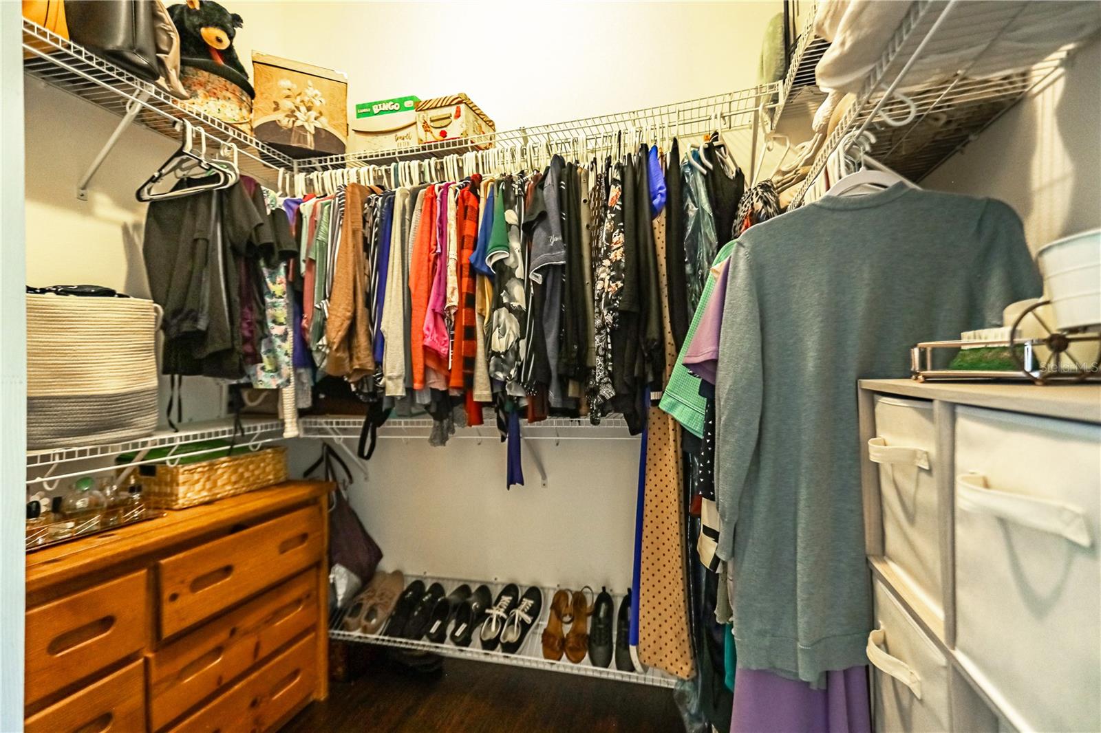 205 HERON DR