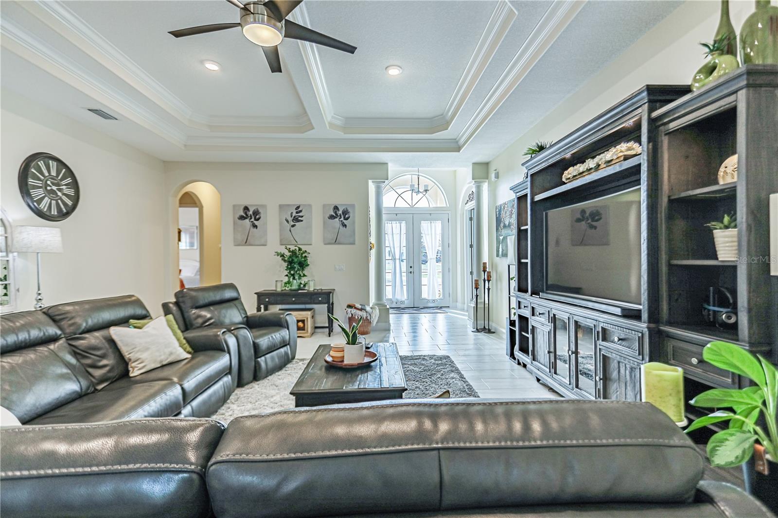 205 HERON DR