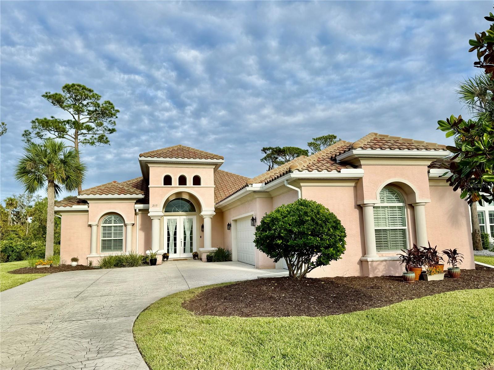 205 HERON DR