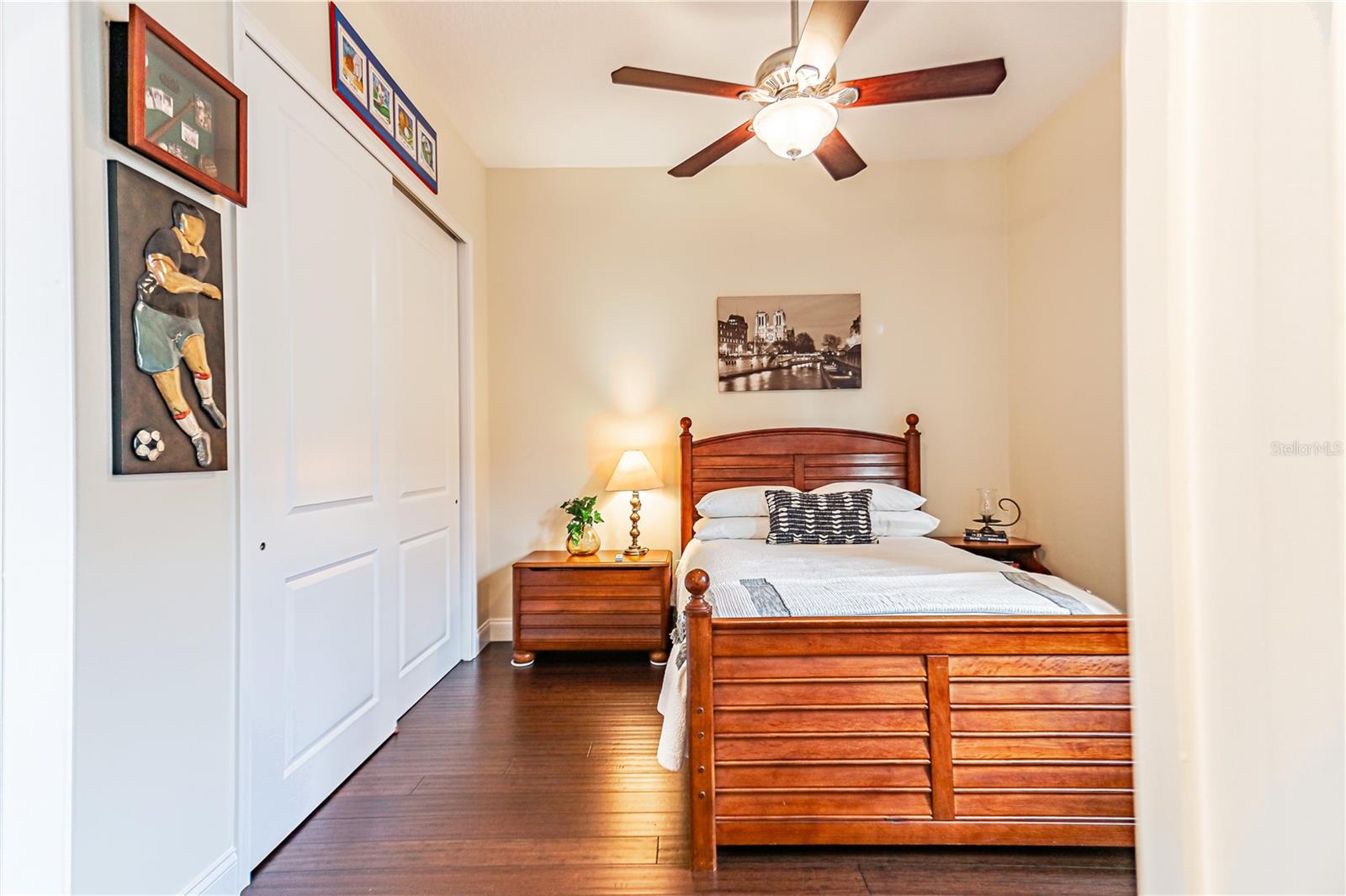 205 HERON DR
