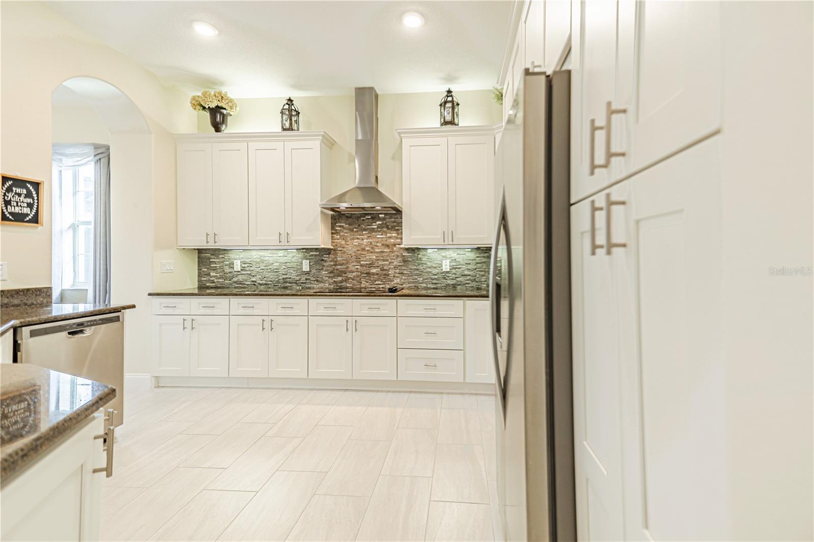 205 HERON DR