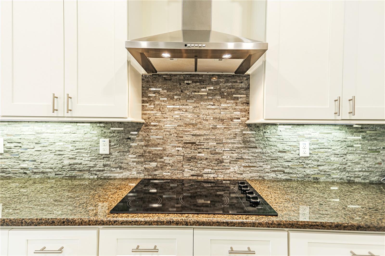 205 HERON DR