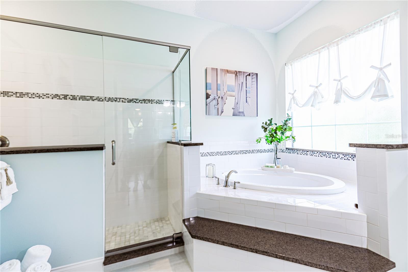 205 HERON DR
