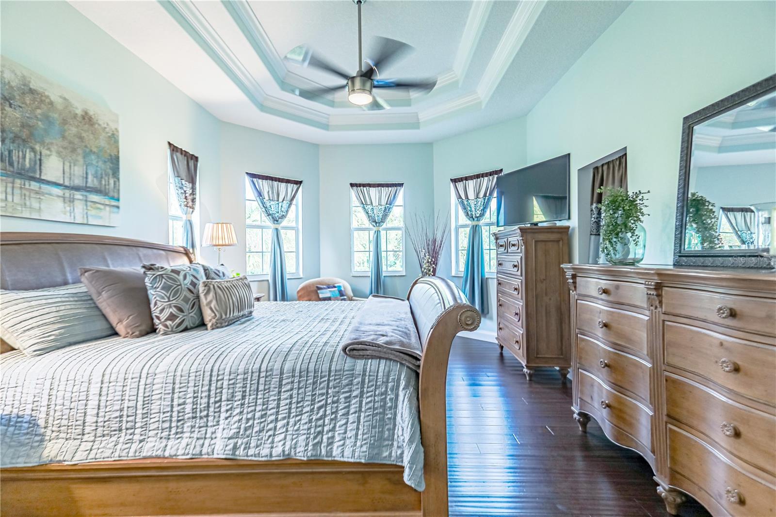 205 HERON DR