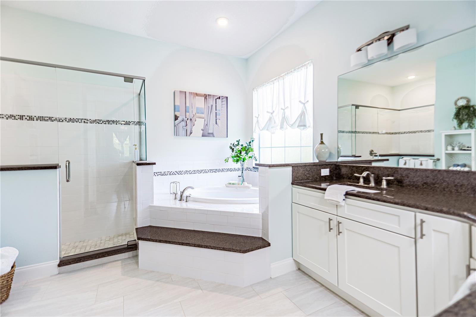 205 HERON DR