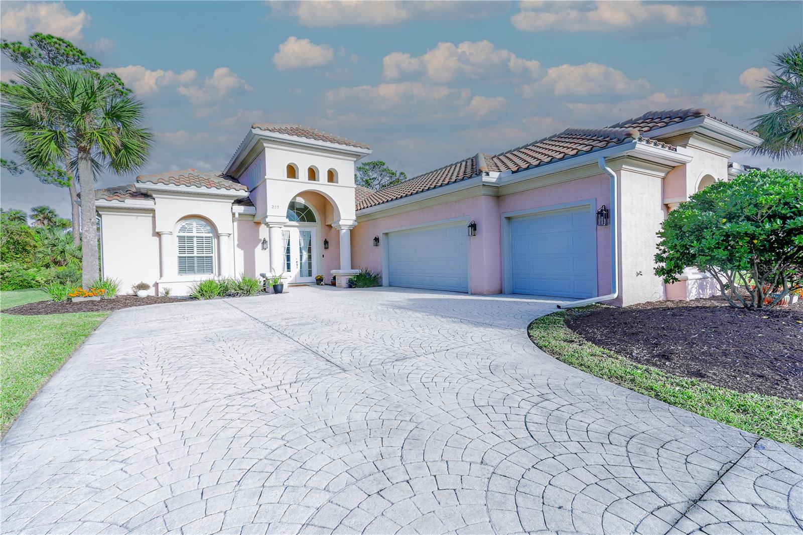 205 HERON DR