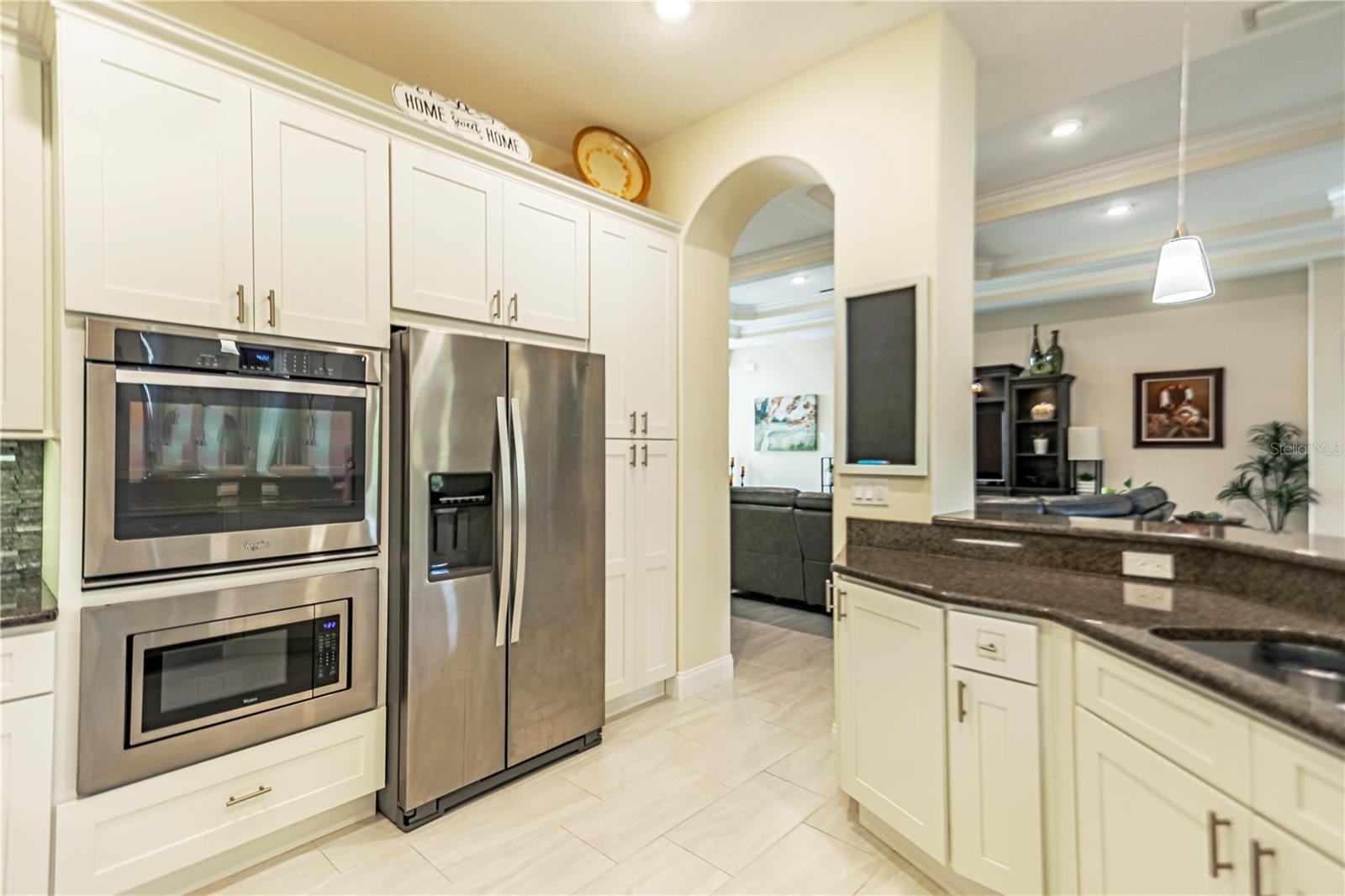 205 HERON DR