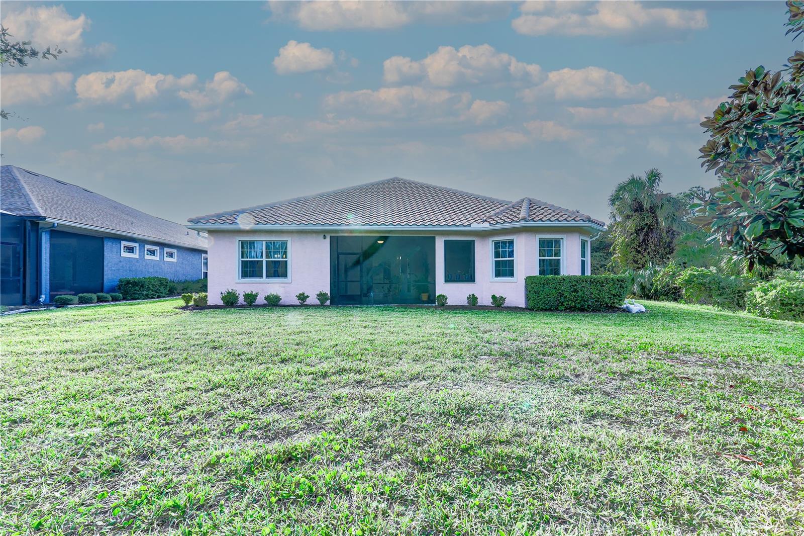 205 HERON DR