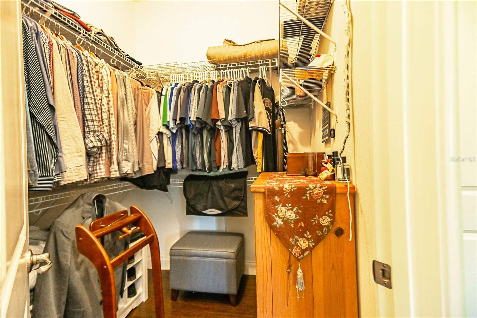 205 HERON DR
