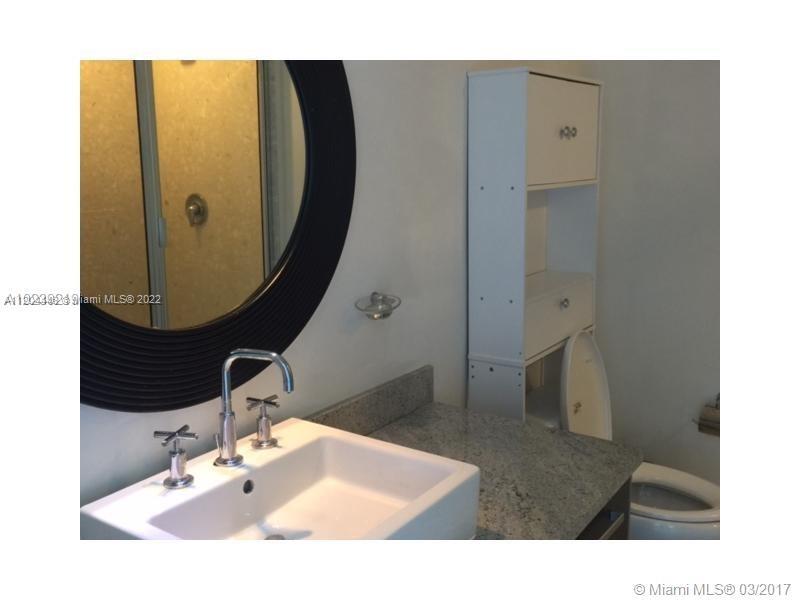 185 SW 7 ST Unit: 1400
