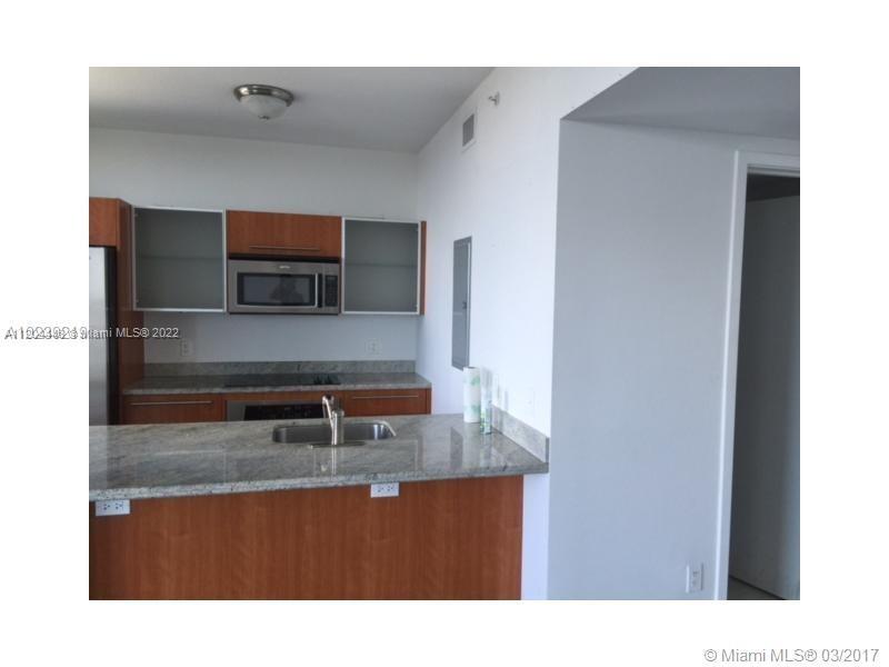 185 SW 7 ST Unit: 1400