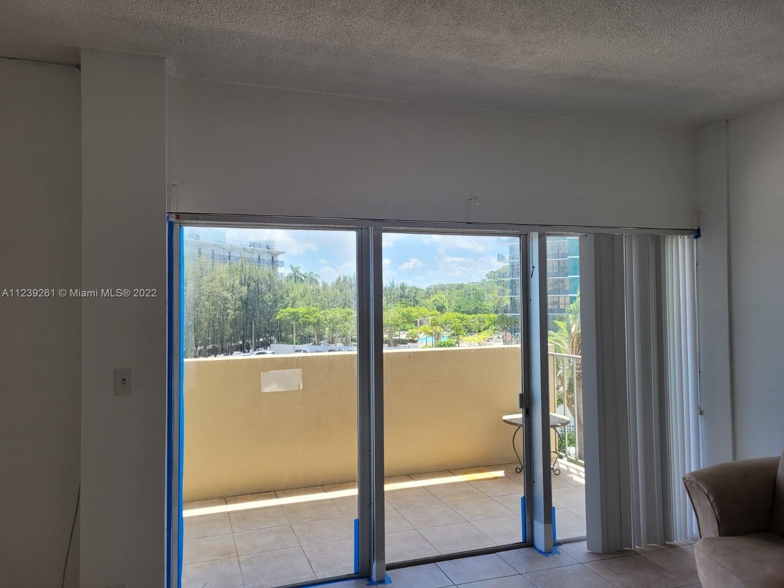 880 NE 69th St Unit: 4J