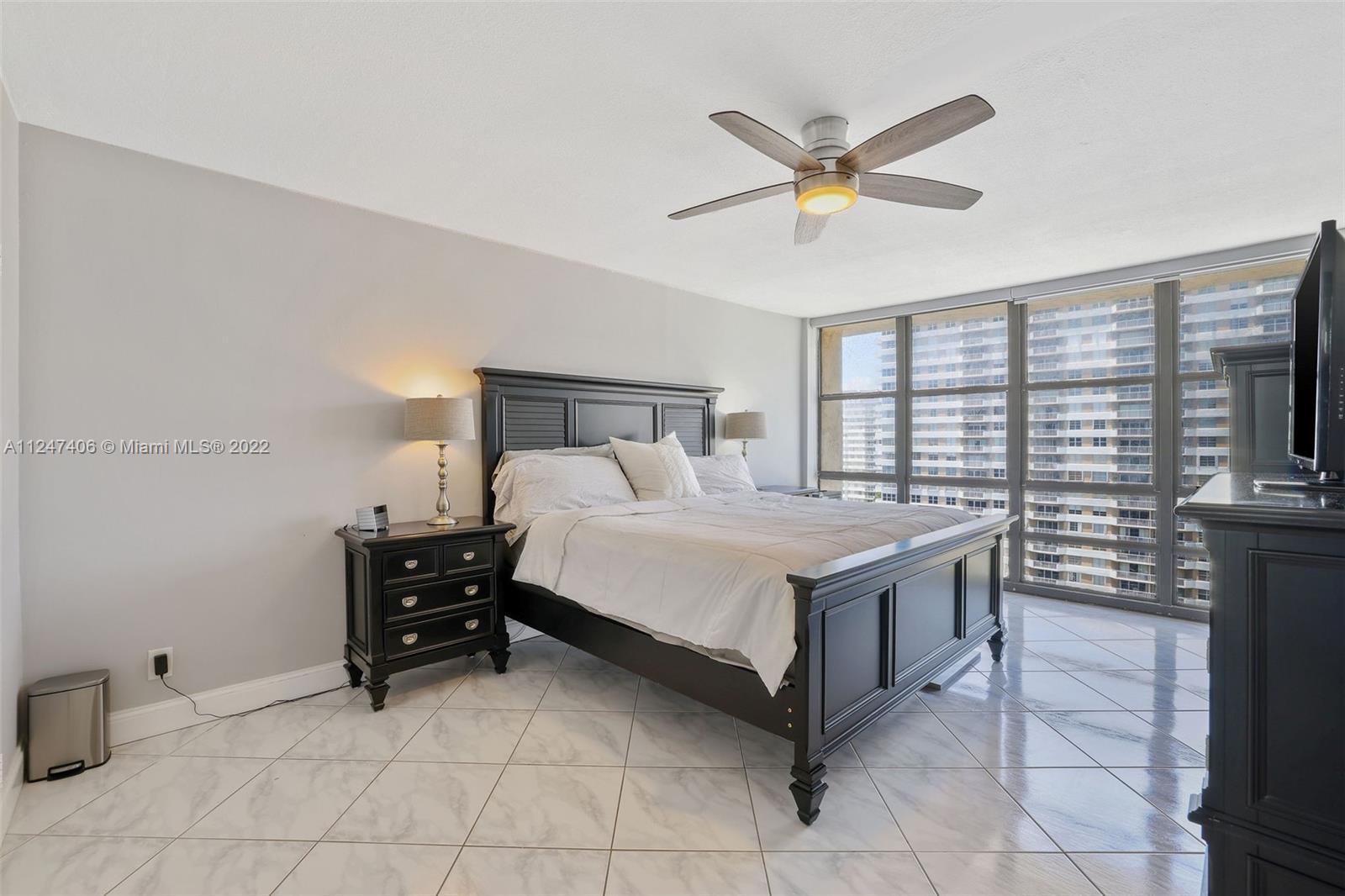 2049 S Ocean Dr Unit: 1508