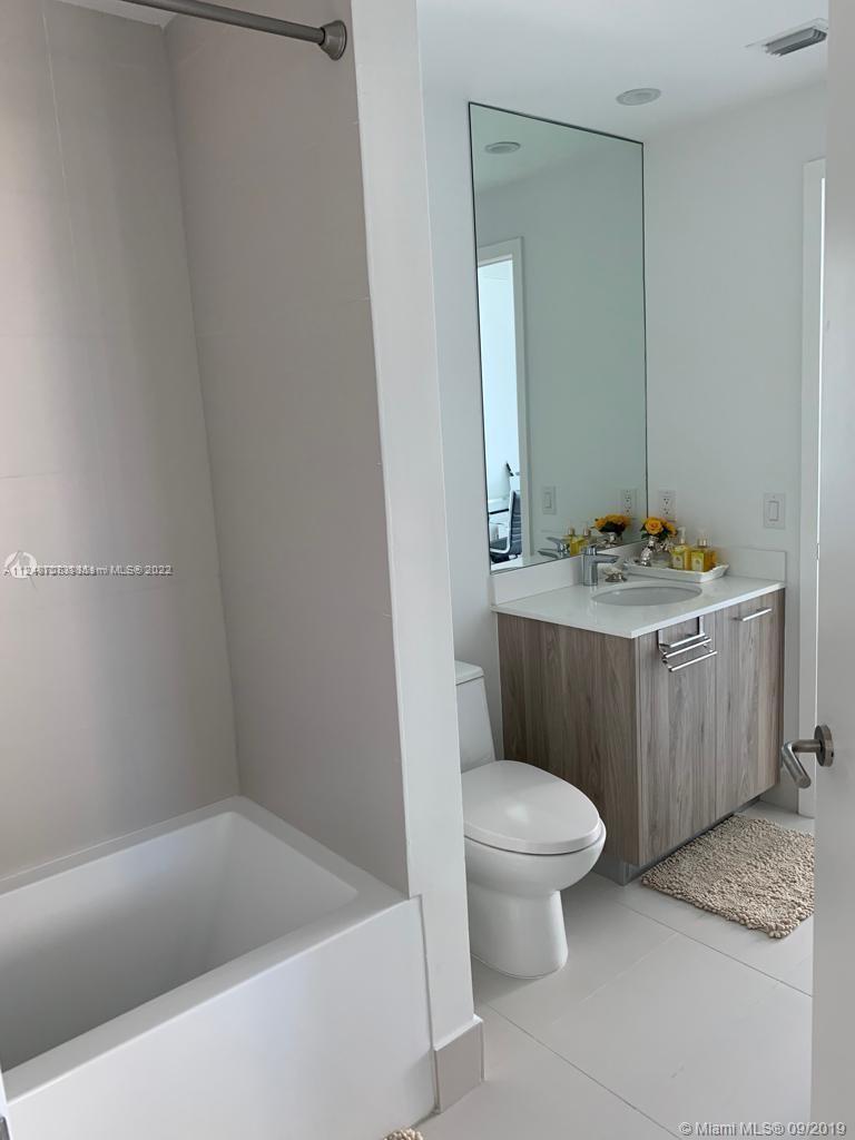501 NE 31st St Unit: 1606