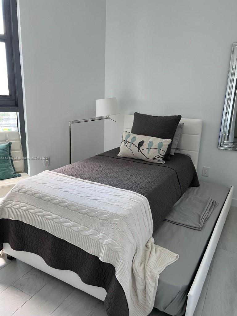 501 NE 31st St Unit: 1606