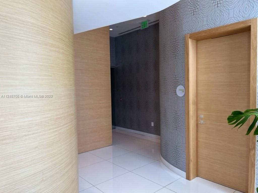 501 NE 31st St Unit: 1606