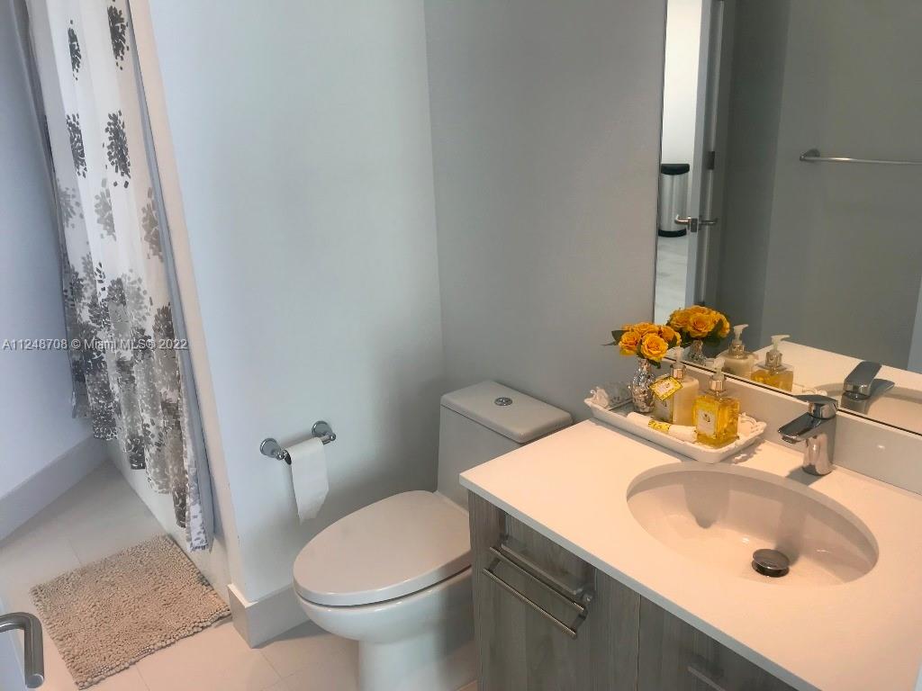 501 NE 31st St Unit: 1606