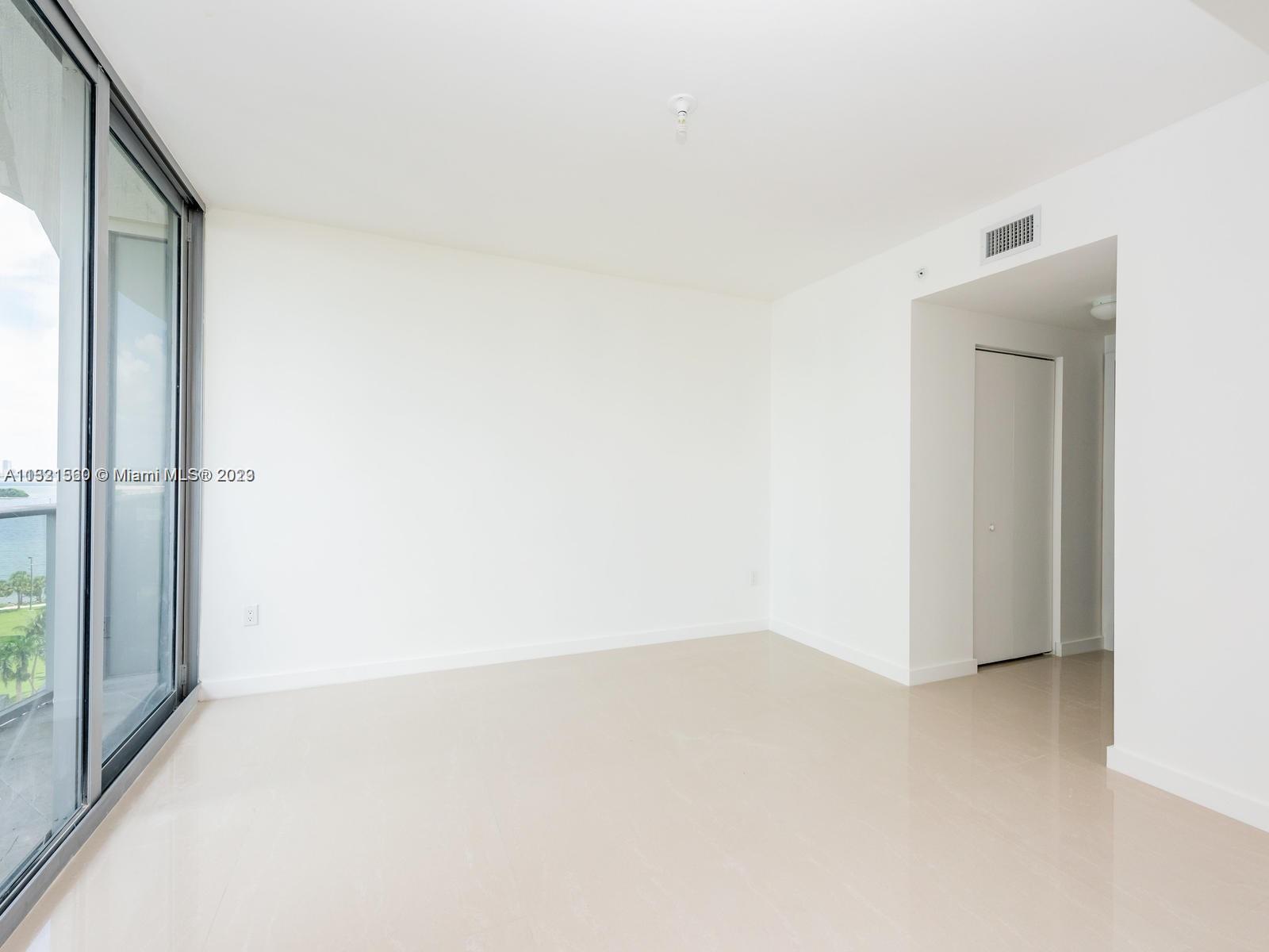 488 NE 18th St Unit: 1001