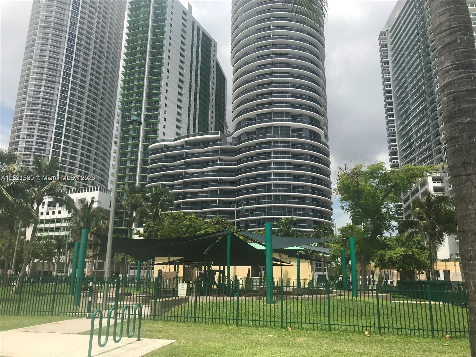 488 NE 18th St Unit: 1001