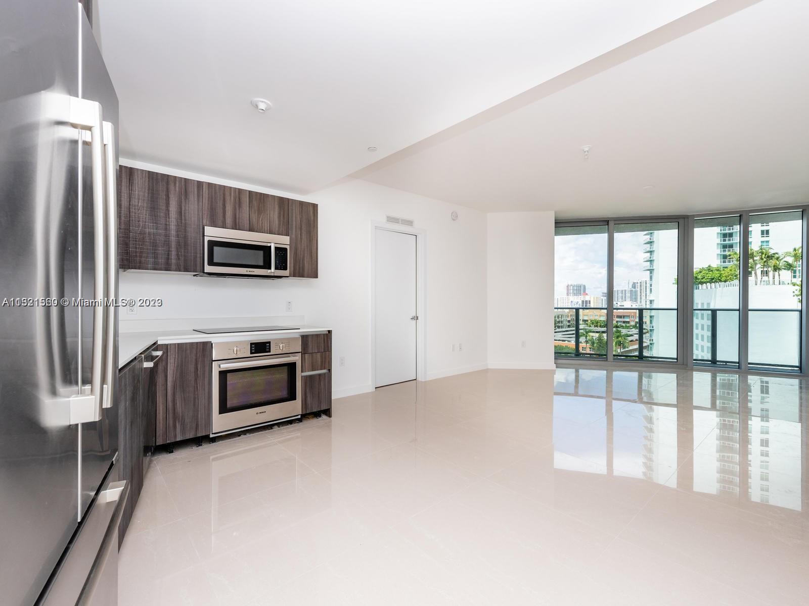 488 NE 18th St Unit: 1001
