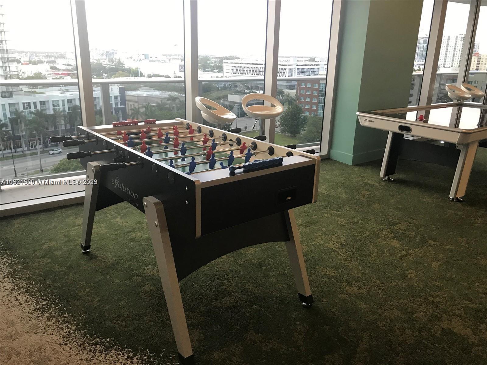 488 NE 18th St Unit: 1001