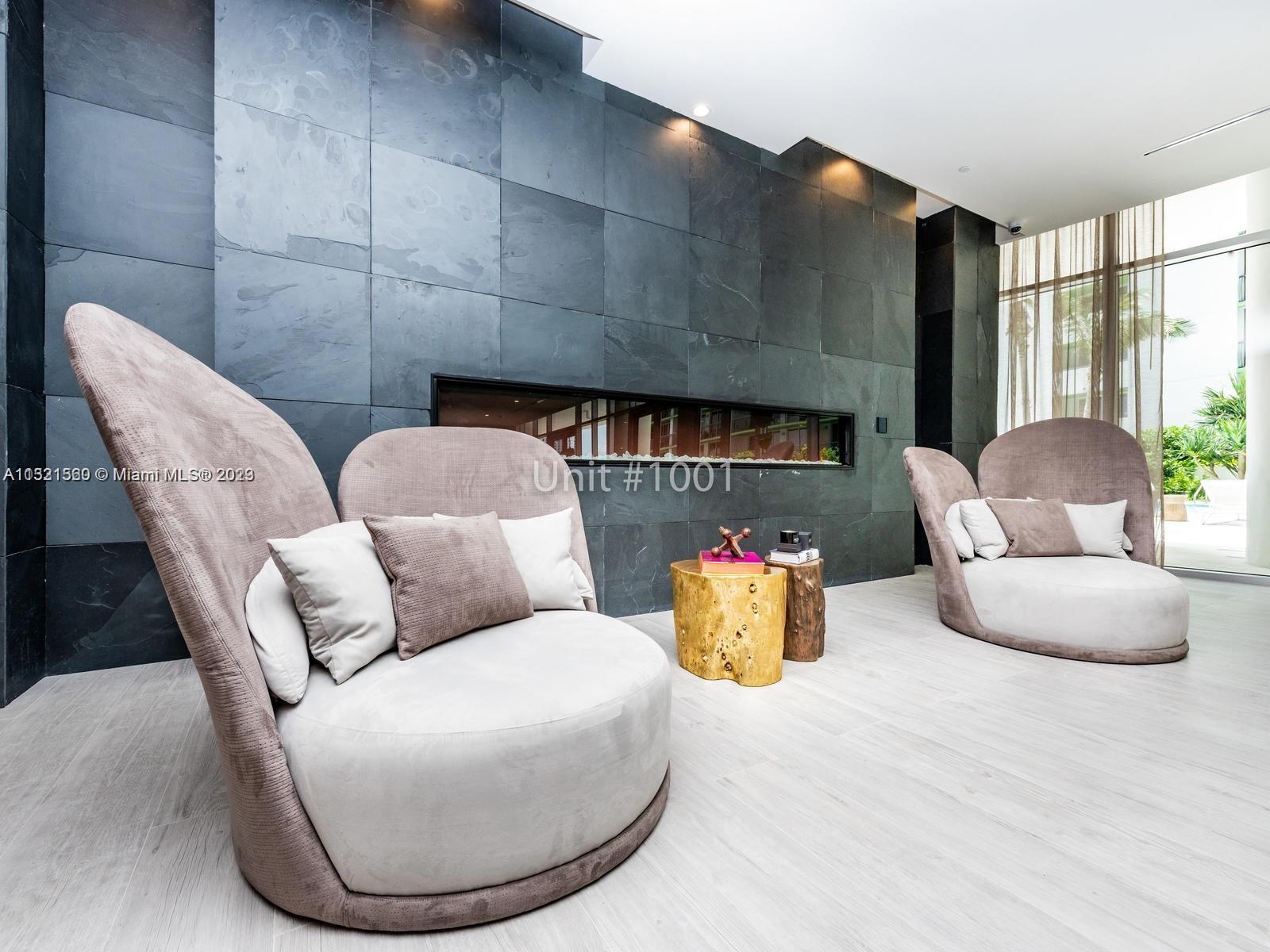 488 NE 18th St Unit: 1001