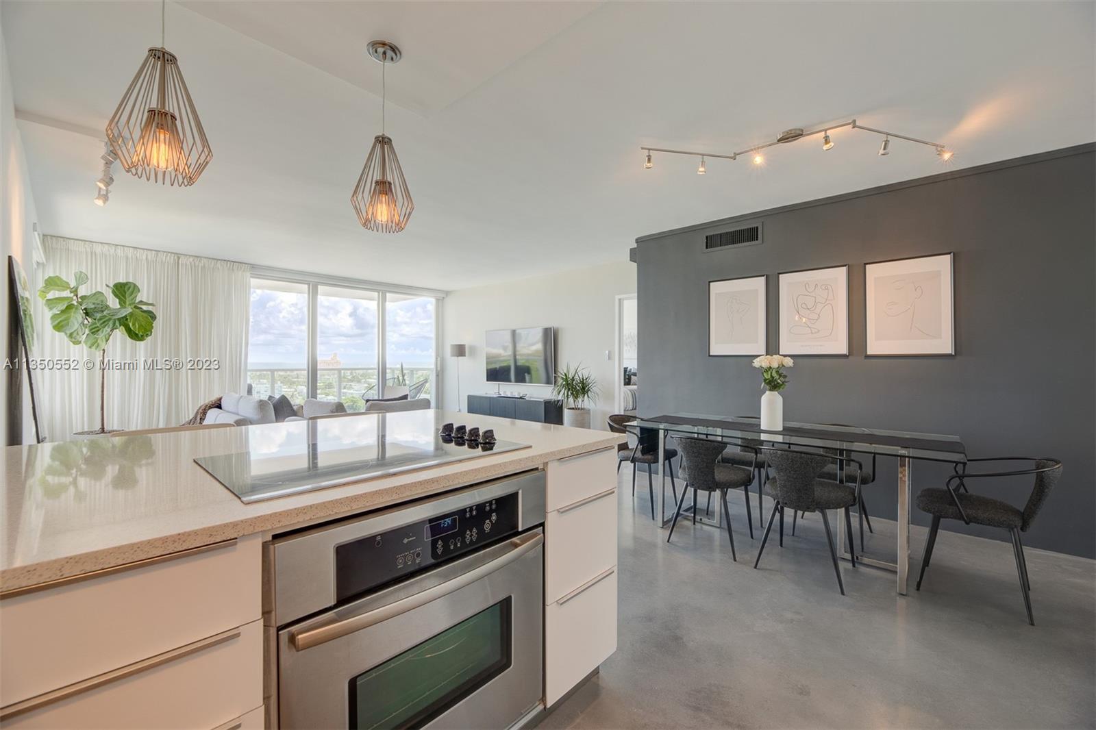 1000 West Ave Unit: 1510