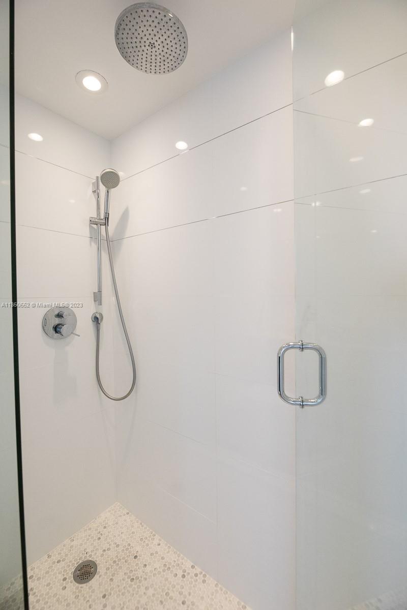 1000 West Ave Unit: 1510