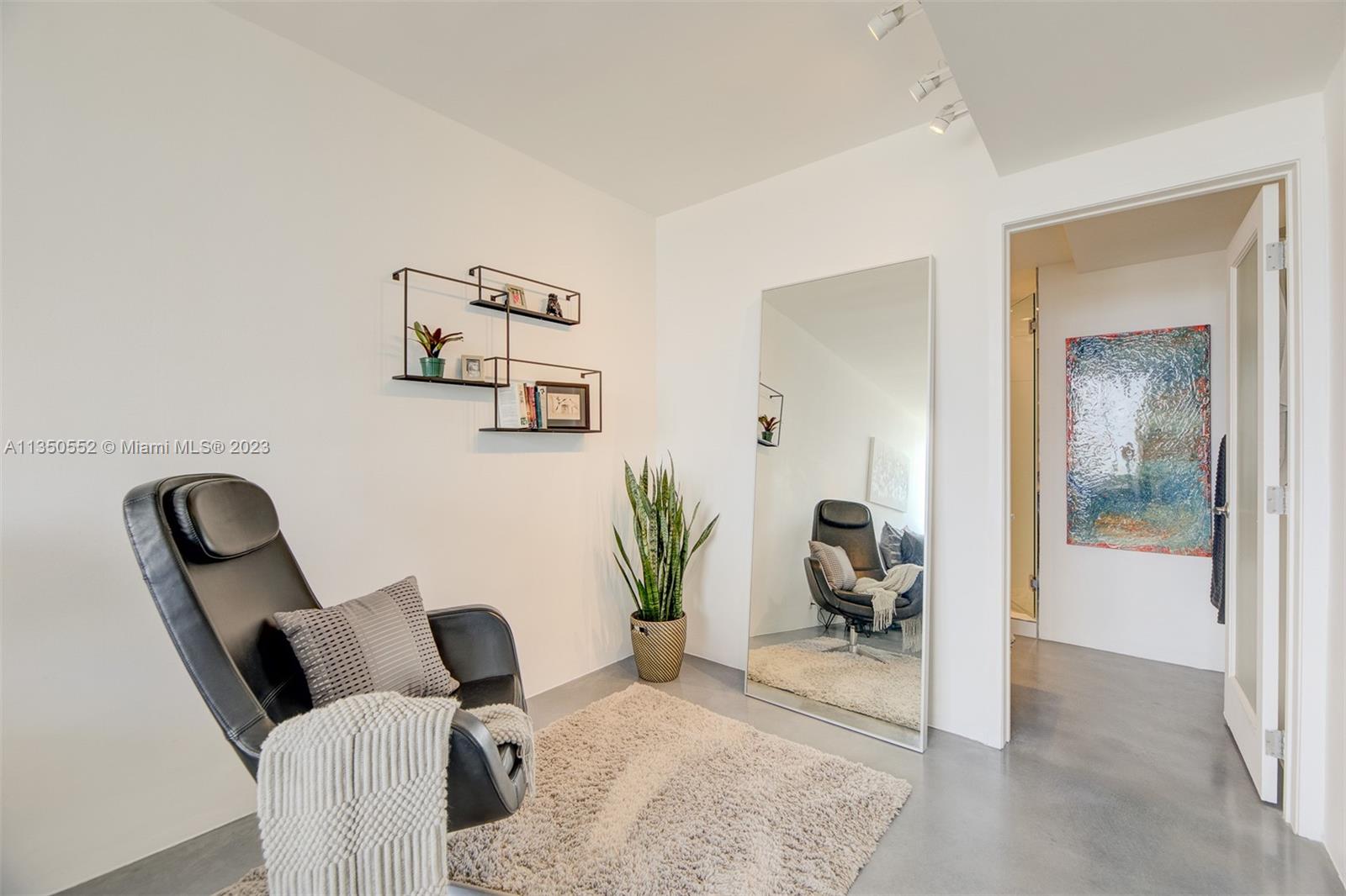 1000 West Ave Unit: 1510