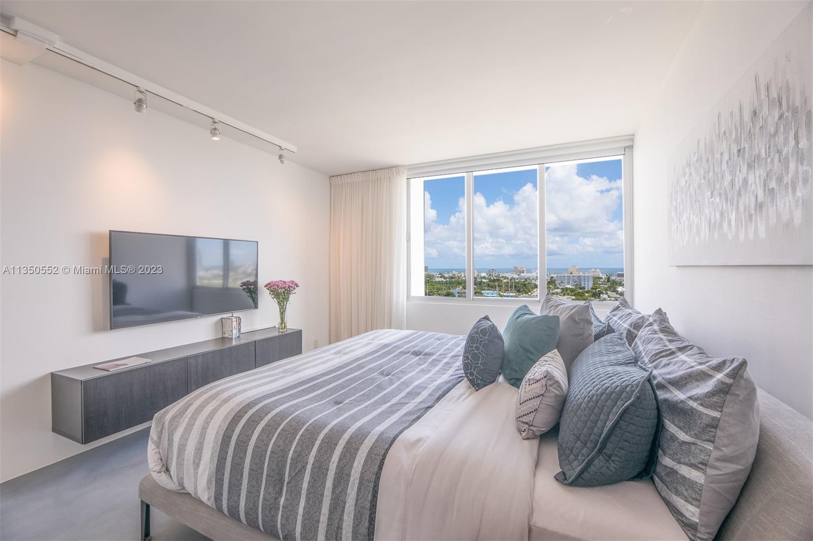 1000 West Ave Unit: 1510