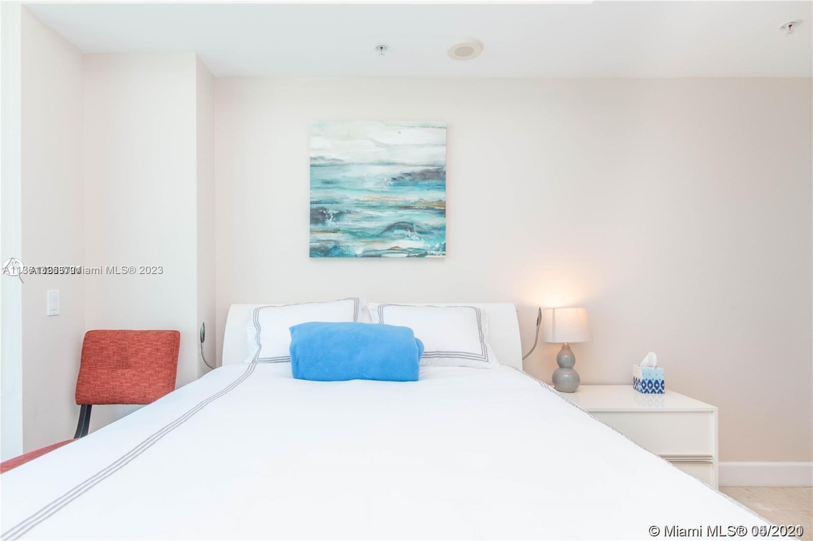 3801 Collins Ave Unit: 1102
