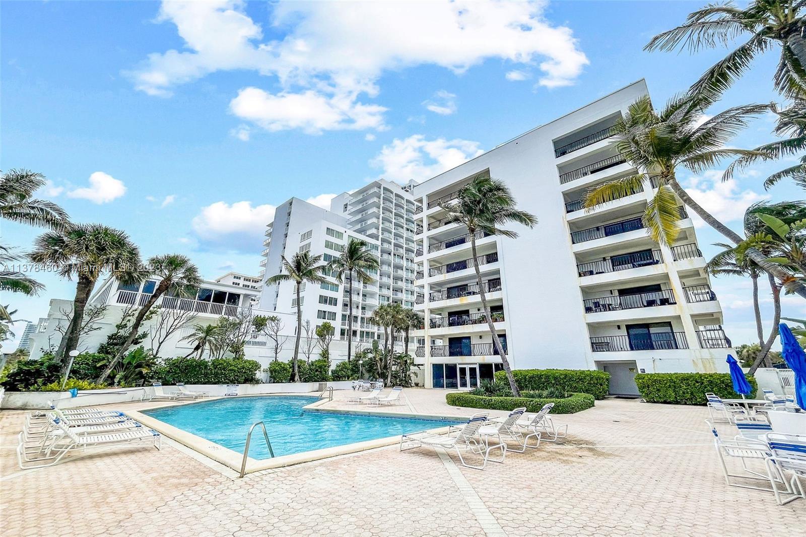 5415 Collins Ave Unit: 501