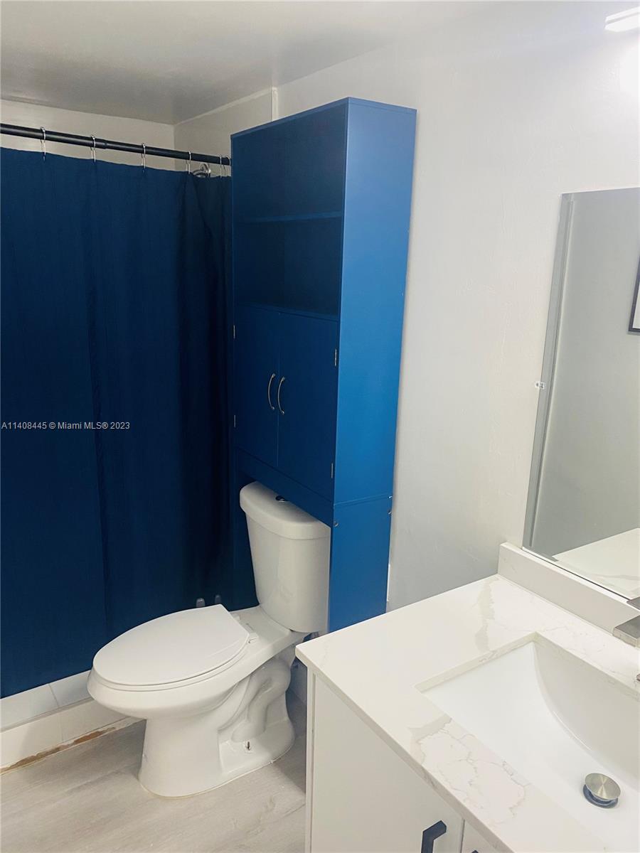 345 Ocean Dr Unit: 718