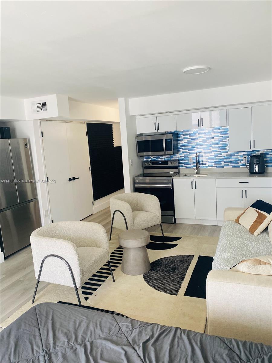 345 Ocean Dr Unit: 718