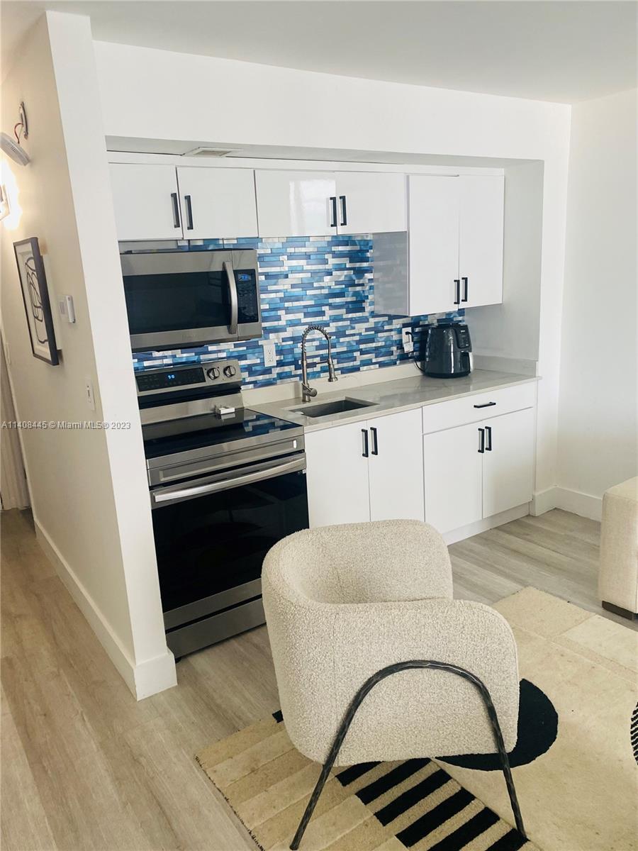 345 Ocean Dr Unit: 718